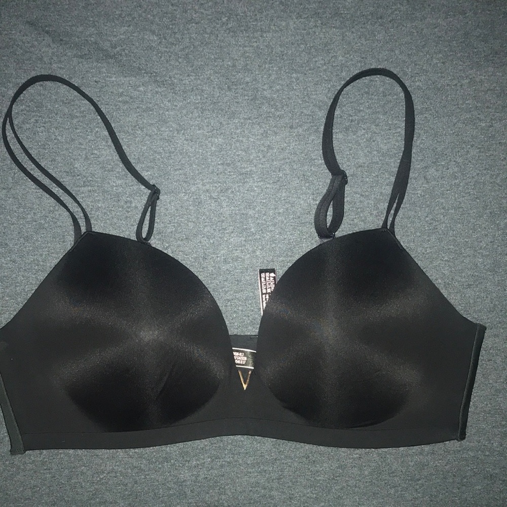 SEXY ILLUSIONS BY VICTORIA’S SECRET